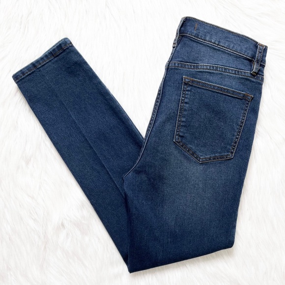 Free People High Waist Medium Wash Cropped  Skinny Jeans - Picture 6 of 10